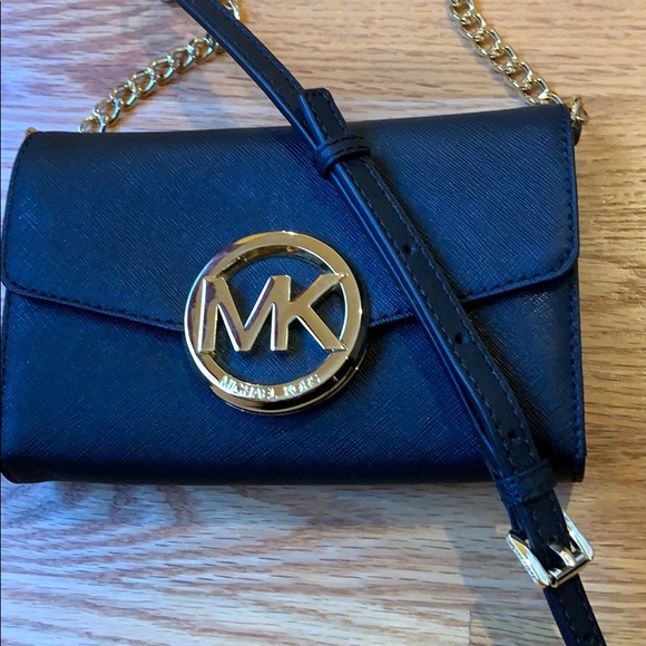 Michael Kors Purse - like new! - Picture 3 of 4